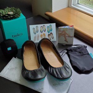 Tieks, Matte Black, Size 8